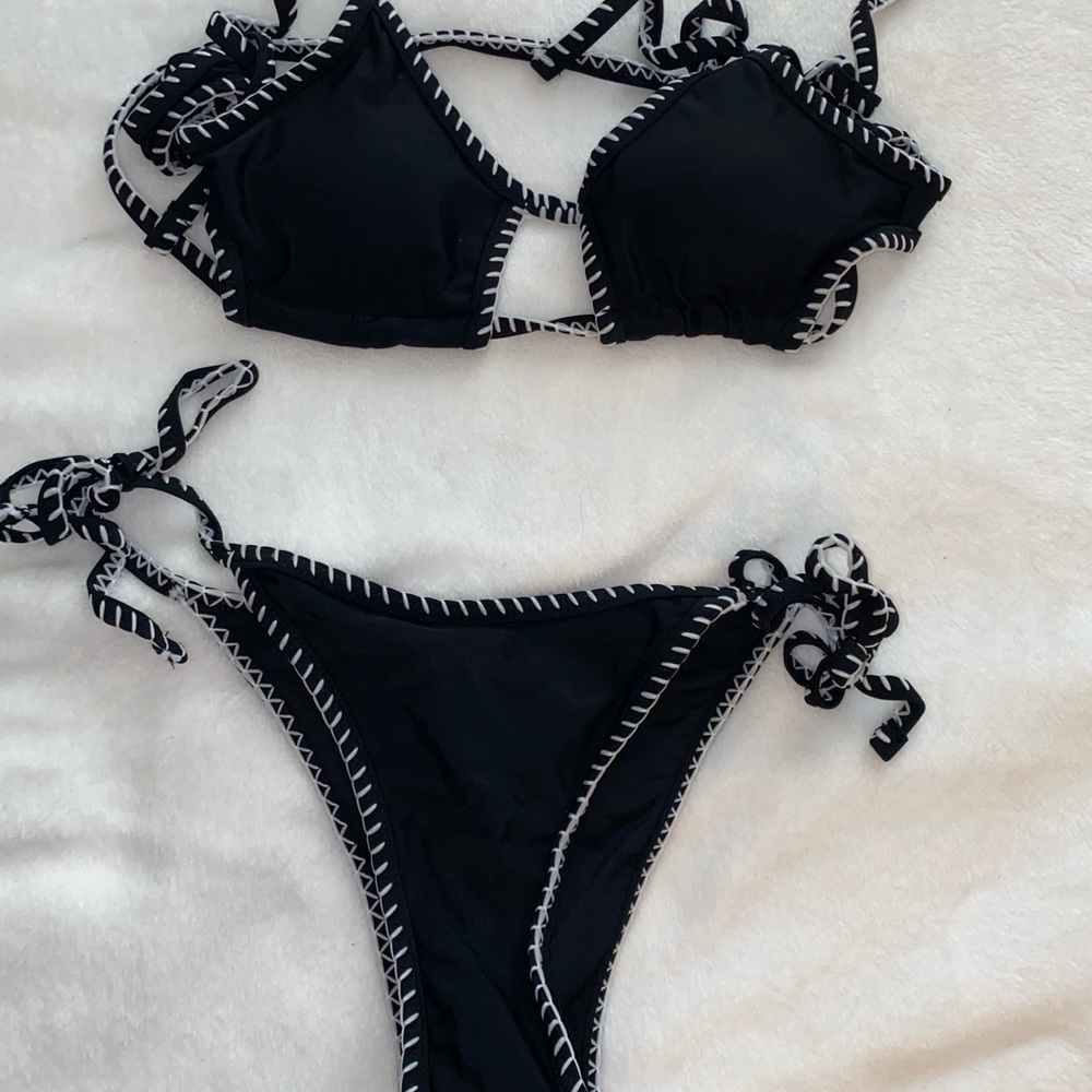 BRAND NEW Black and white Bathing Suit
